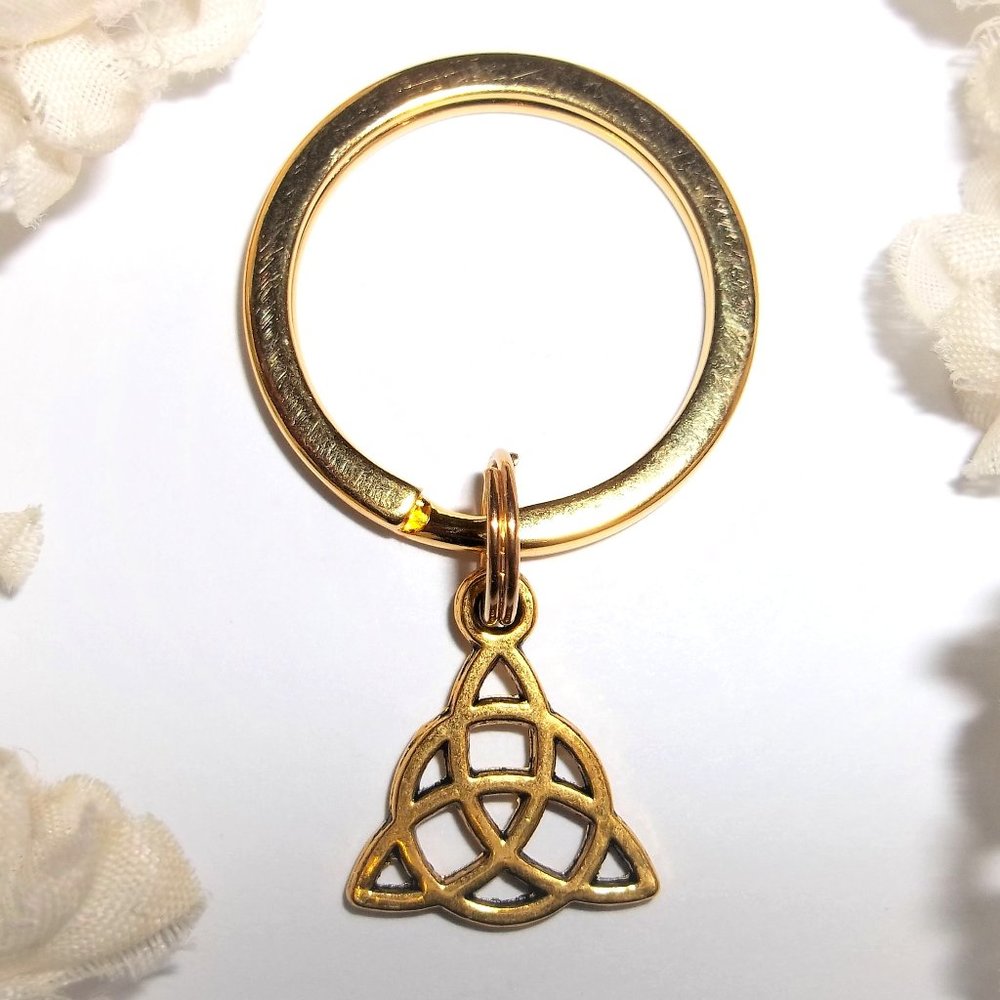 Keychain Keyring Triquetra Gold Key Chain Ring Holder Organizer Unisex Gift A182